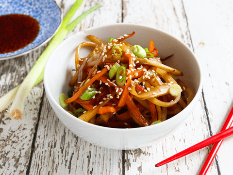 Ngưu bàng xào cà rốt & củ sen